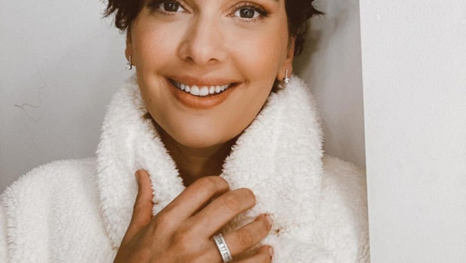 Čuvena Šeherezada trudna po treći put i to u četvrtoj deceniji, glumica čeka bebu sa kolegom koji je slamao srca ženama u Srbiji!