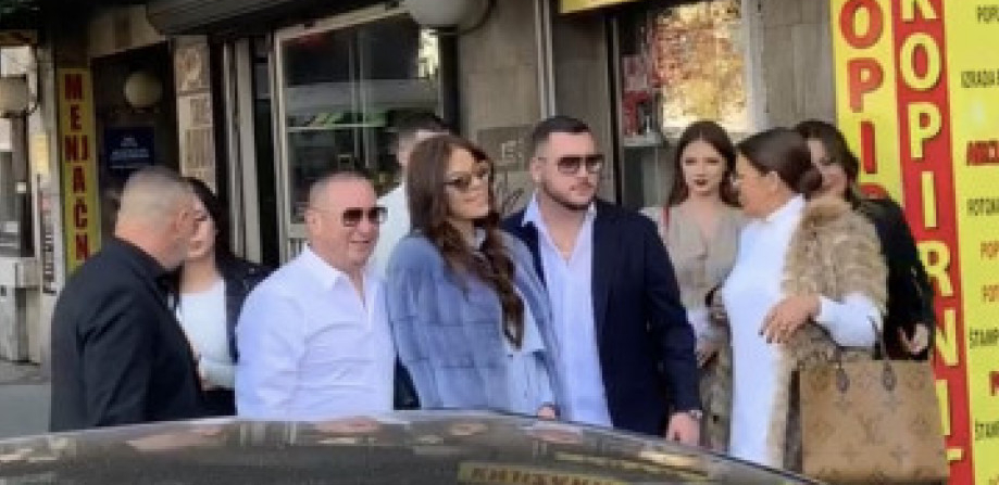 AKO JE SINU DOBRA, SVI SU ZADOVOLJNI Đanijeva i Slađina snajka Nina progovorila o porodičnim odnosima, uživo u emisiji otkrila šta je naučila od svekrve, nastao muk u studiju