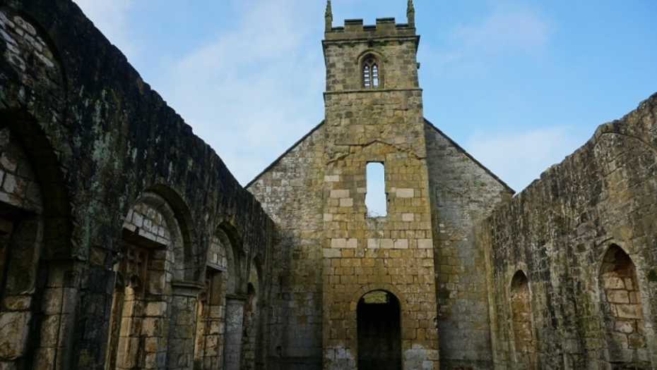 Wharram Percy,Vharram Perci, grad duhova