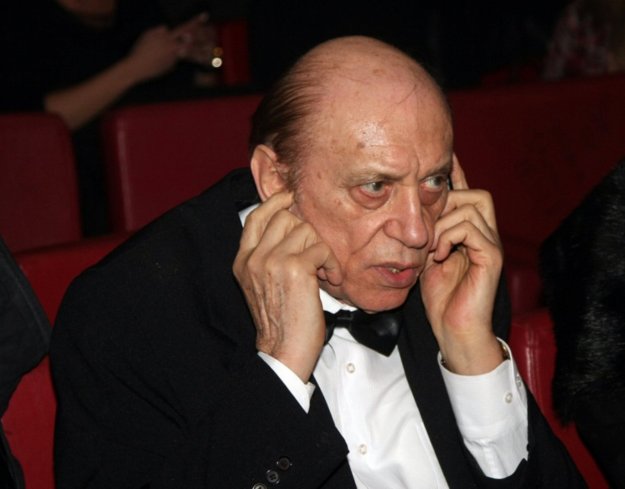 POSLEDNJE ZBOGOM NA NOVOM GROBLJU Udovica Mima, ćerka i unuka primaju saučešće, nema više njihovog Predraga (FOTO)