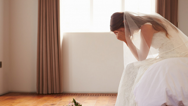 NI PRAZNA KOVERTA ME NE BI IZNENADILA KAO OVO Mlada podelila brutalnu ispovest nakon šoka sa venčanja