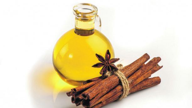 DREVNO ULJE KOJE BRIŠE AKNE Jeftino sredstvo iz prirode koje neguje kožu, uklanja gljivice i kondilome