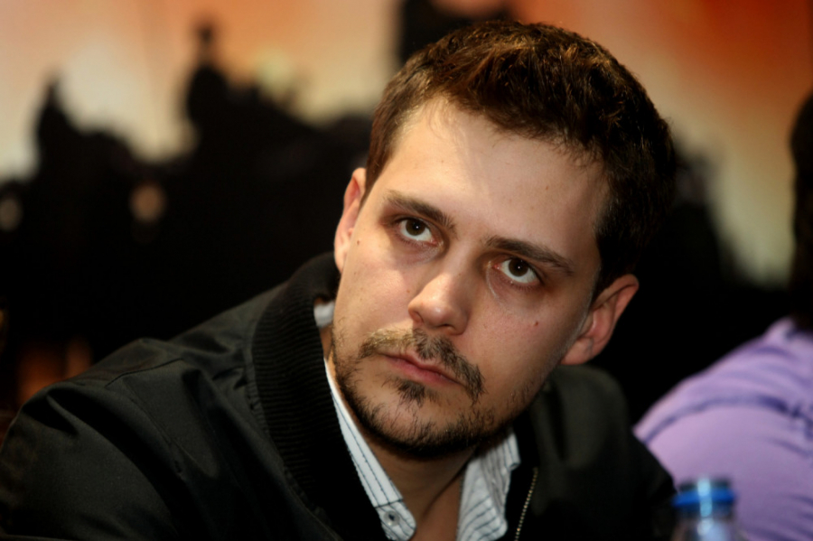 BIKOVIĆ PROGOVORIO O BOLNOJ TEMI Roditelji su mu se dva puta venčavali i razvodili