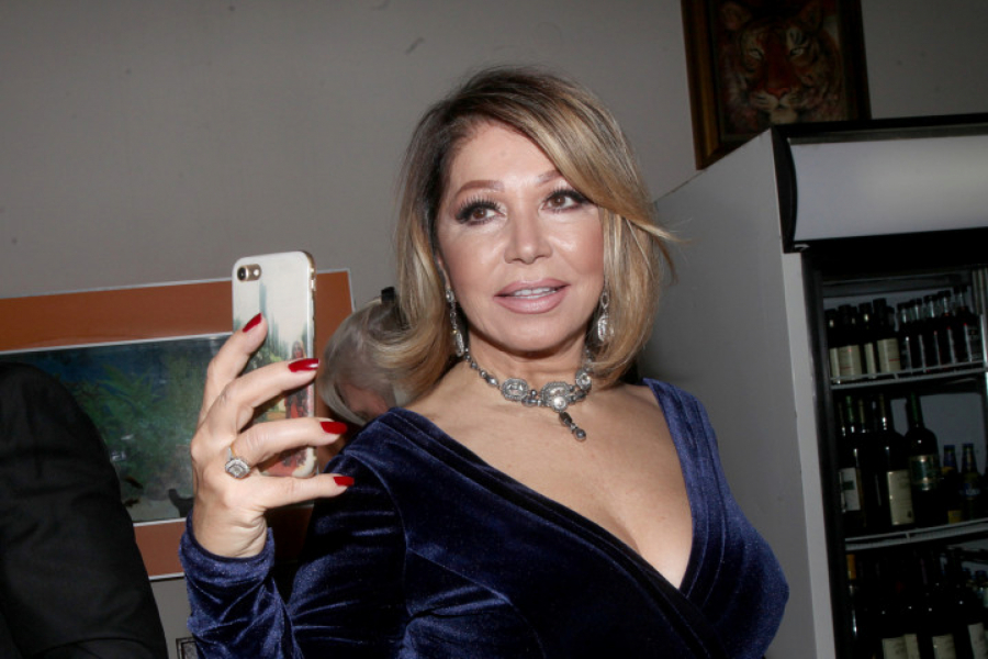 Estrada u panici, malo im 60 evra od države, kukaju da im to ništa ne znači!