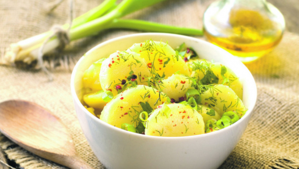 MANASTIRSKI KROMPIR IZ RERNE Ručak za 200 dinara