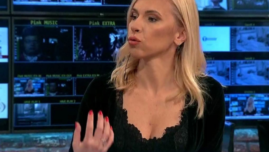 MESEC IPO DANA POSLE REVAKCINISANJA DOBILA KORONU: Voditeljka Pinka otkrila pravu istinu o vakcini!