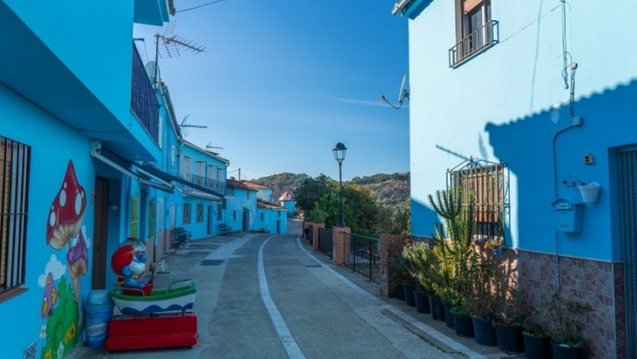 Huskar, GRAD STRUNFOVA, STRUNFOVI