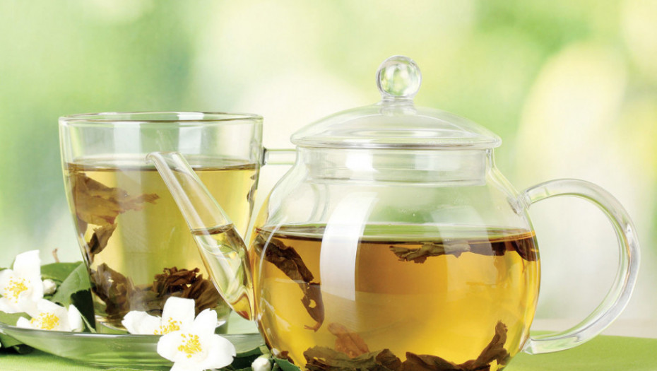 KADA ZELENI ČAJ DONOSI VIŠE ŠTETE NEGO KORISTI Saznajte zašto ga nije dobro piti u većim količinama