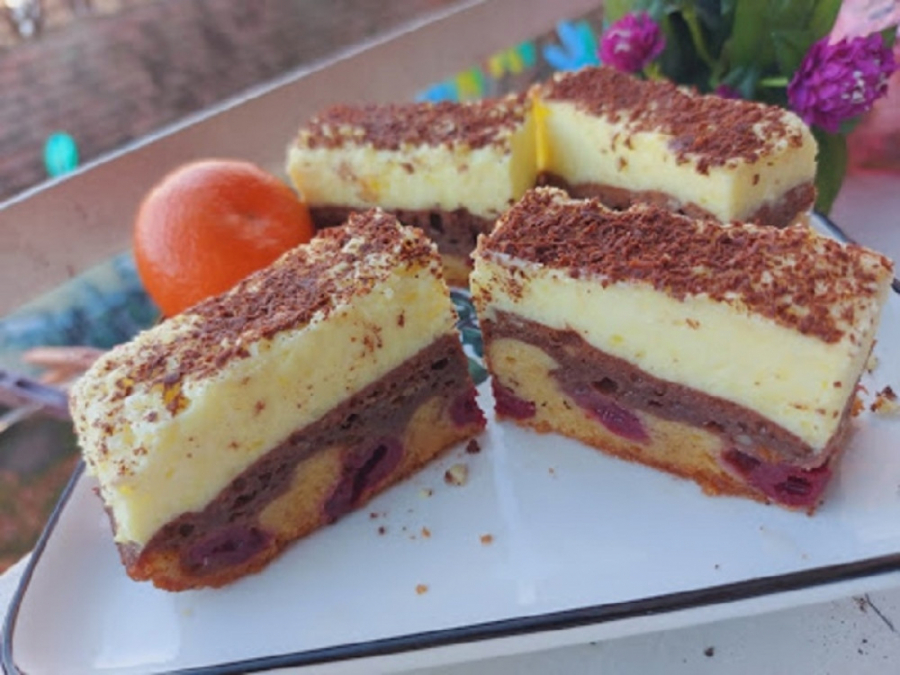 OVO MORATE PROBATI! Fini kremast voćni kolač sa višnjama za druženje uz kaficu! (VIDEO)