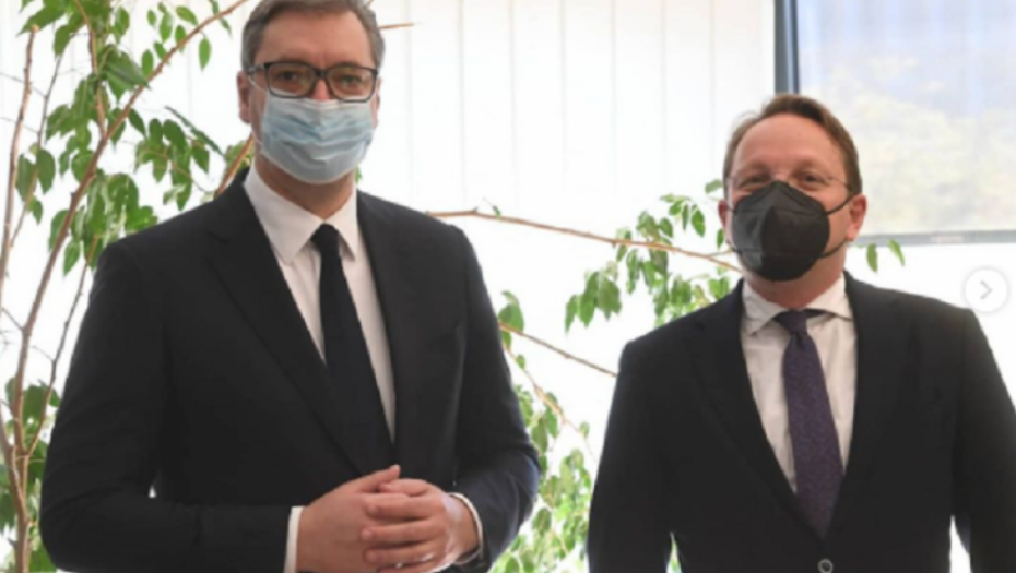 Aleksandar Vučić, Oliver Varheij