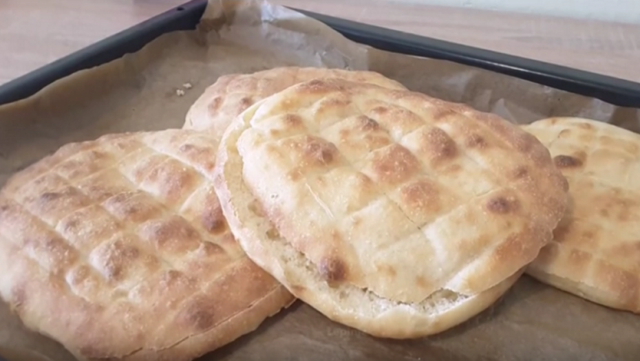 NAJBOLJI RECEPT ZA DOMAĆI SOMUN Savršeno mekano i vazdušasto testo spremno očas posla