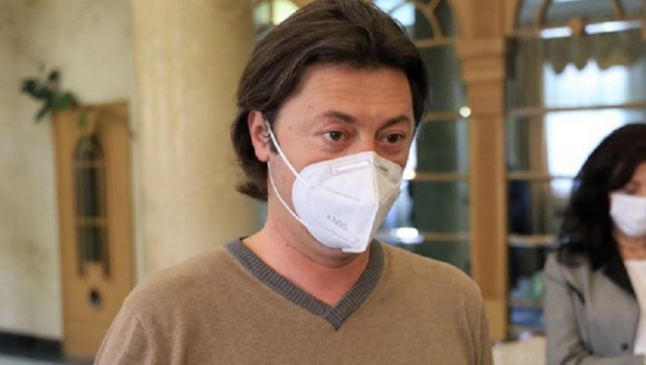 Dr Baskić: Jedna doza vakcine smanjuje rizik od korone za četiri puta, revakcinacija čak osam puta, a evo koliko pacijenata završi u bolnici