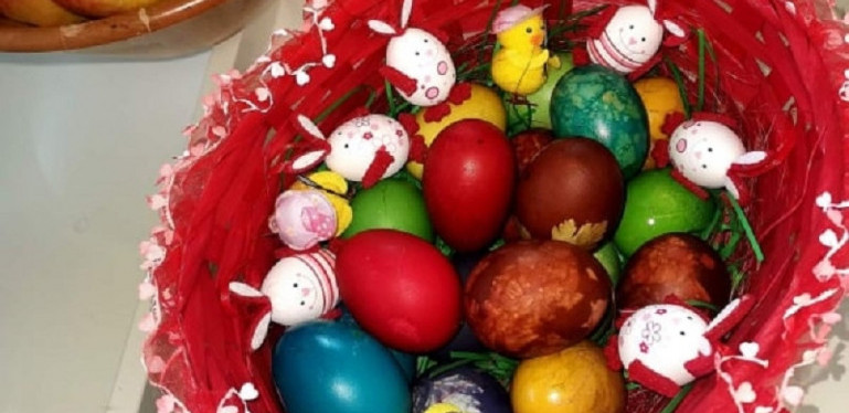 Sve što treba znati pred Veliki petak! Kakva jaja treba kupovati, a kako da ne popucaju