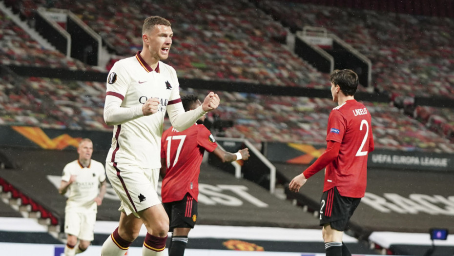 BIĆE VEČNO UPAMČEN NA "TEATRU SNOVA"! Džeko ispisao istoriju u katastrofalnoj noći za njegov klub!