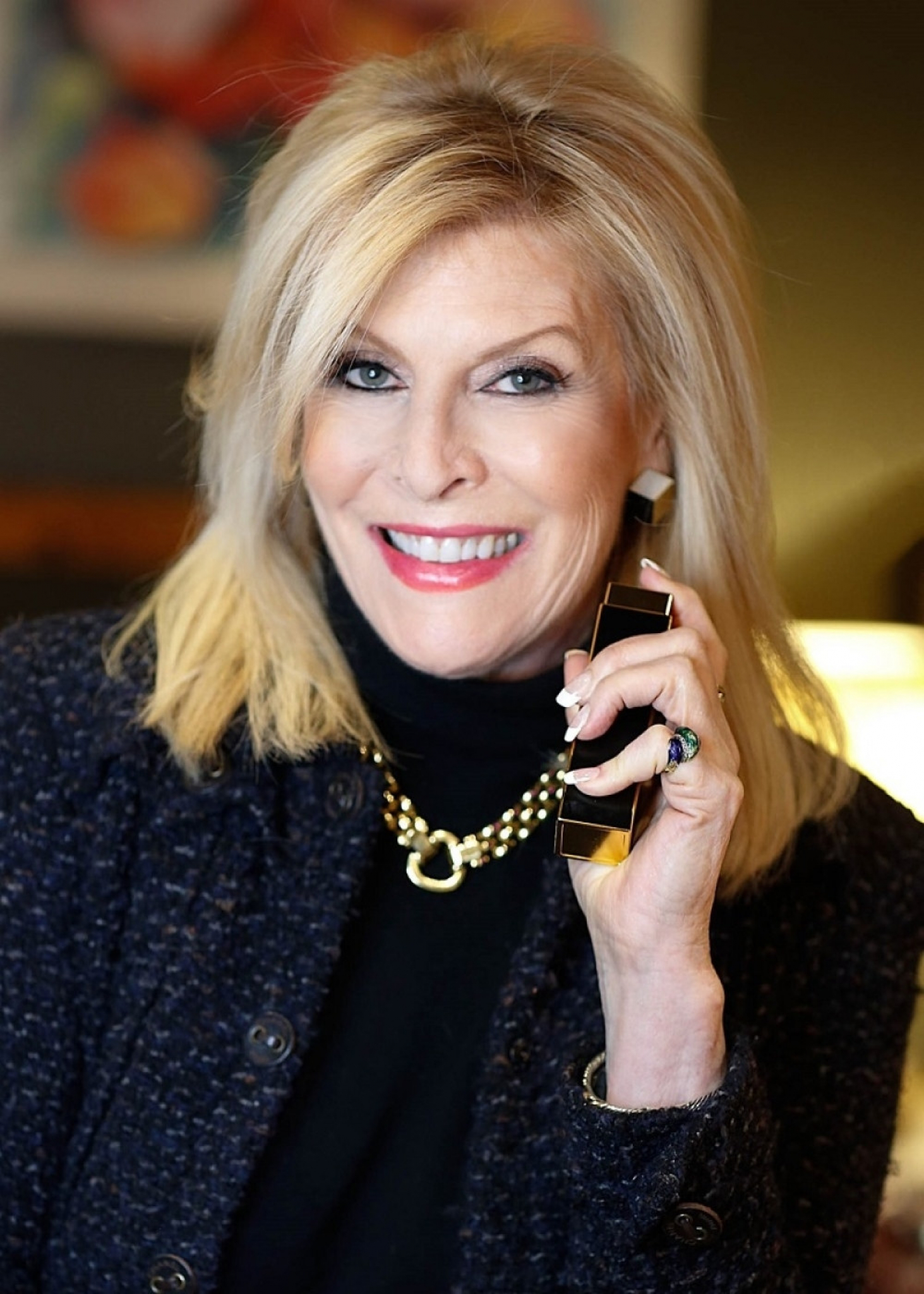 žena, parfem, reklama, mirisna terapija