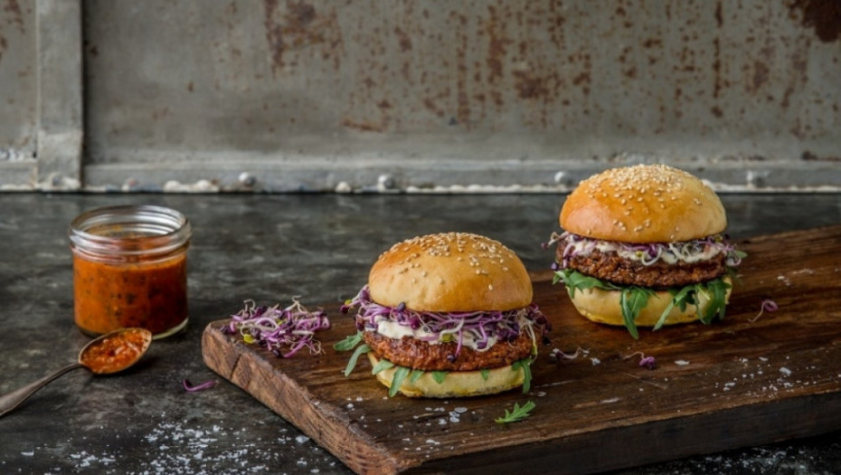 burger, brašno, crvi