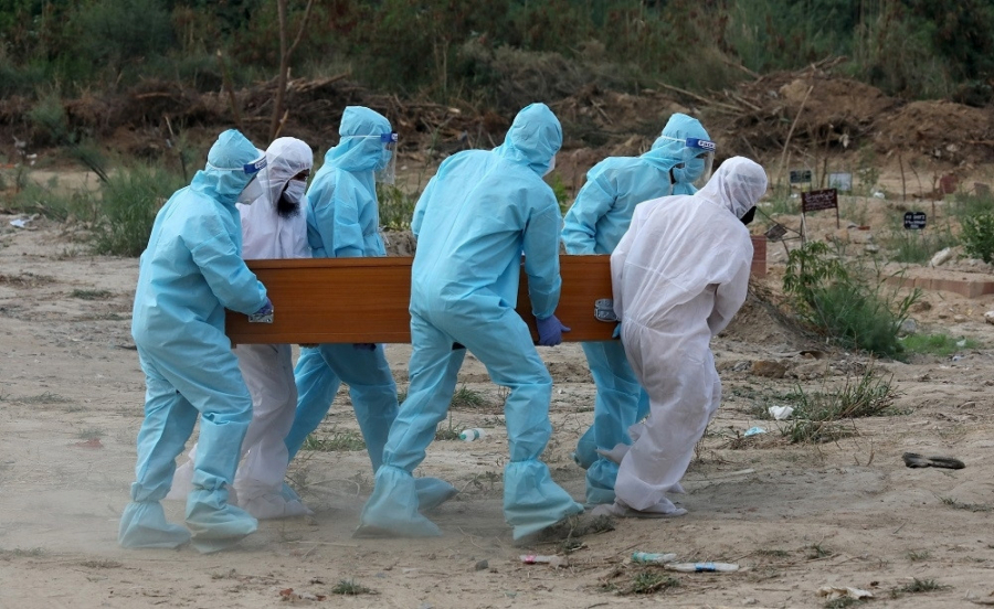 Da li se više mladih ljudi zaražava? Mitovi i zablude koje prate drugi talas korone u Indiji