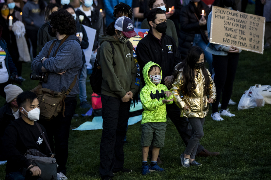 NEMIRI U SAD Azijati u strahu za svoj život: Građanske patrole patroliraju kroz Kinesku četvrt kako bi pomogle građanima da se odbrane od rastućeg nasilja