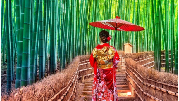 CRNU UDOVICU STIGLA SUROVA KAZNA Japanka godinama trovala svoje ljubavnike i uzimala od njih milione