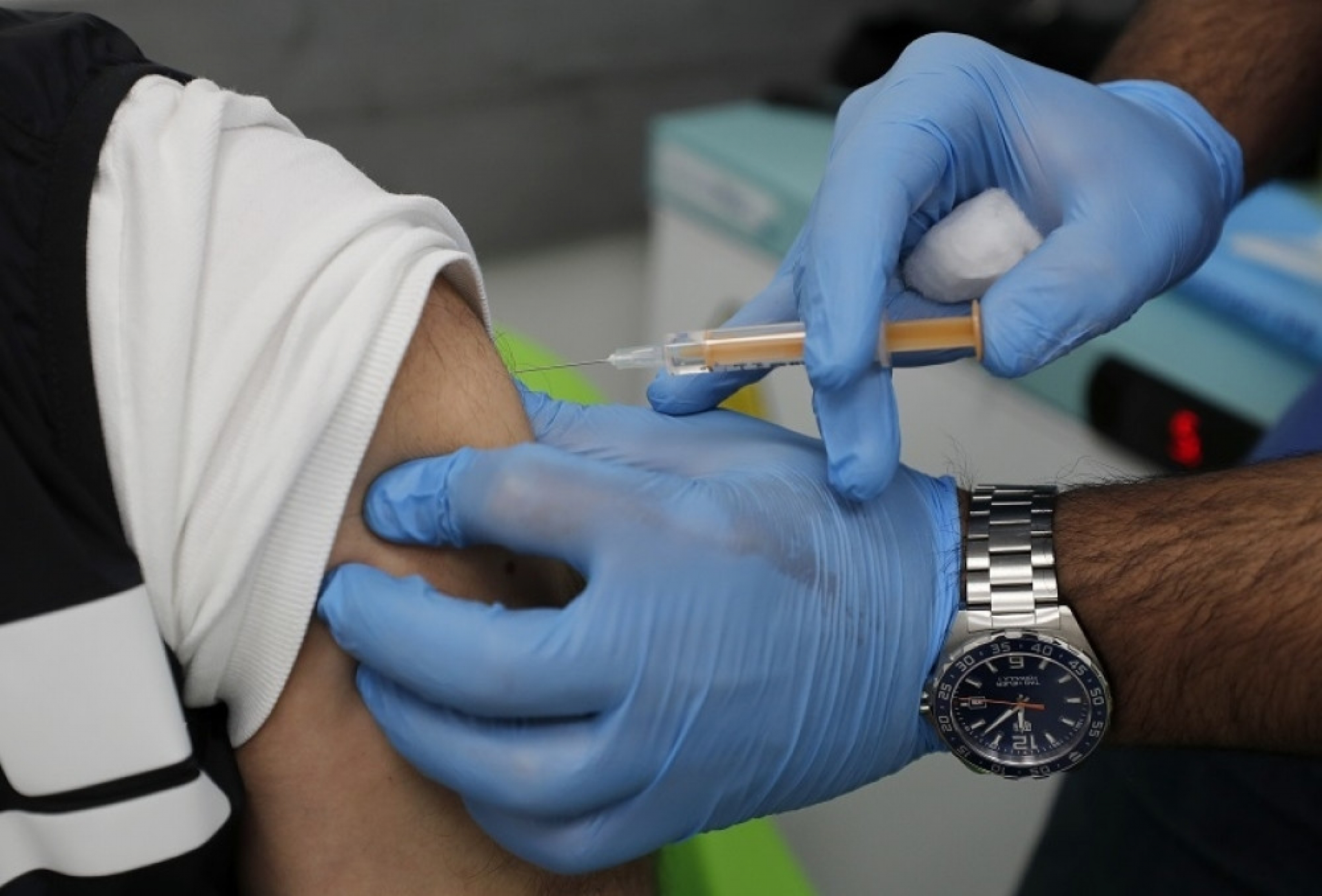 ČETIRI FAKTORA SU KLJUČNA Zašto vakcinisane osobe obole od korona virusa?