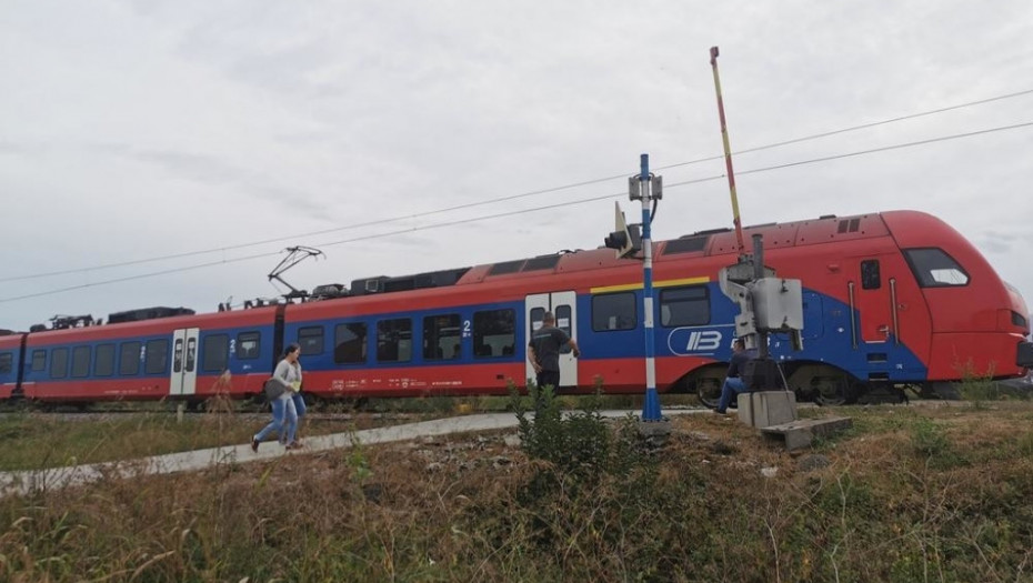 PREPOROD ZEMUNA Gradiće se nadvožnjaci, pristupni putevi, železnička stajališta...