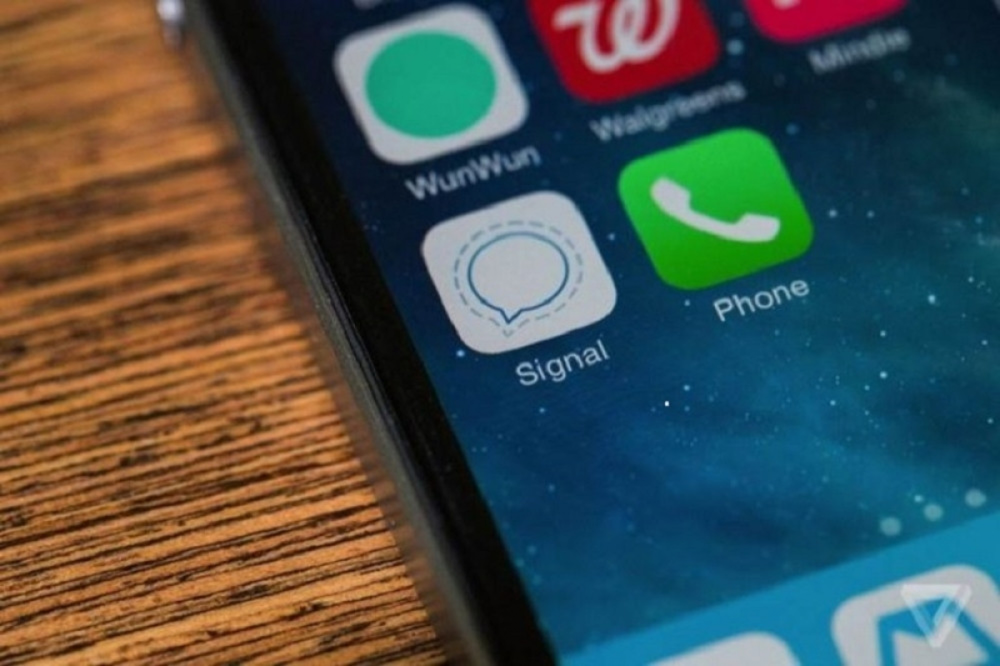 IZBEGAVAJTE IH U ŠIROKOM LUKU Ovih 7 aplikacija su najopasnije za vaš telefon