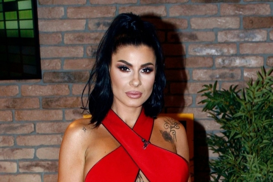 GRIZE ME SAVEST! Mia Borisavljević rastrzana između dva posla i dece, pa poručila da ne postoji idealna zamena za nju!