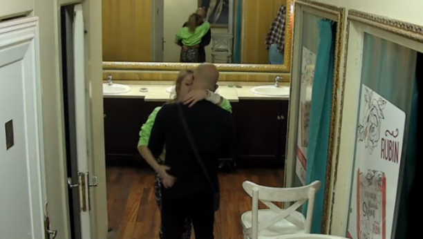 BAS IH BRIGA ZA LJUDE OKO NJIH Vrela akcija Milija i Gorane tresla vilu, nisu mogli da se iskontrolišu, sve odzvanjalo od uzdaha i poljubaca!