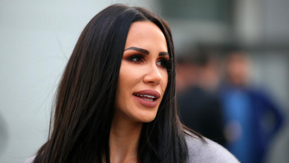 "IMALA SAM VELIKI KOMPLEKS" Nikolija otvoreno o estetskim zahvatima, priznala šta na njoj nije prirodno, a da može da vrati vreme, nikada ovo ne bi uradila!