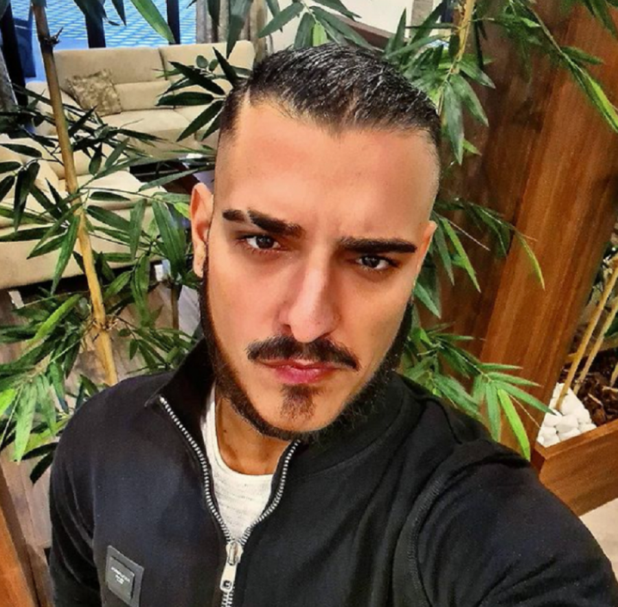 DARKO LAZIĆ NAPRAVIO SKANDAL NA NASTUPU Pevač se posvađao sa saradnicima zbog 2.500 evra!