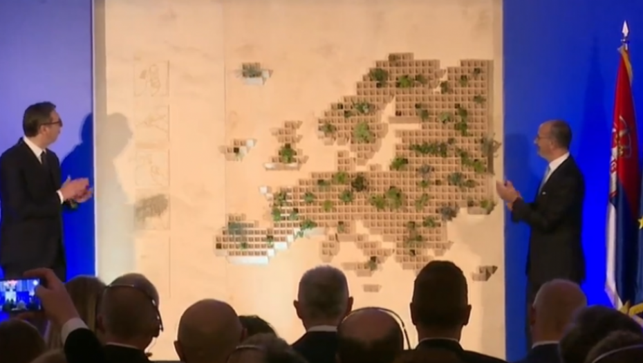 Vučićev govor ispraćen uz gromoglasan aplauz: Evropi poslata snažana poruka -