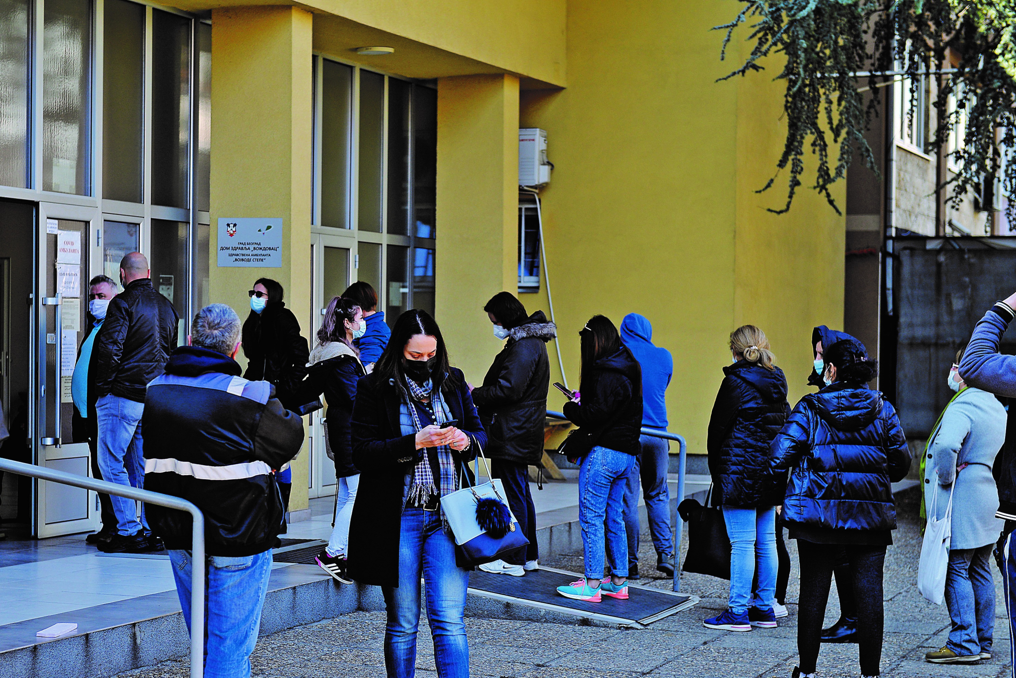 Zdravstveni radnici su iscrpljeni, ali ih drži samo ljubav prema poslu: Pazite se korone jer se 