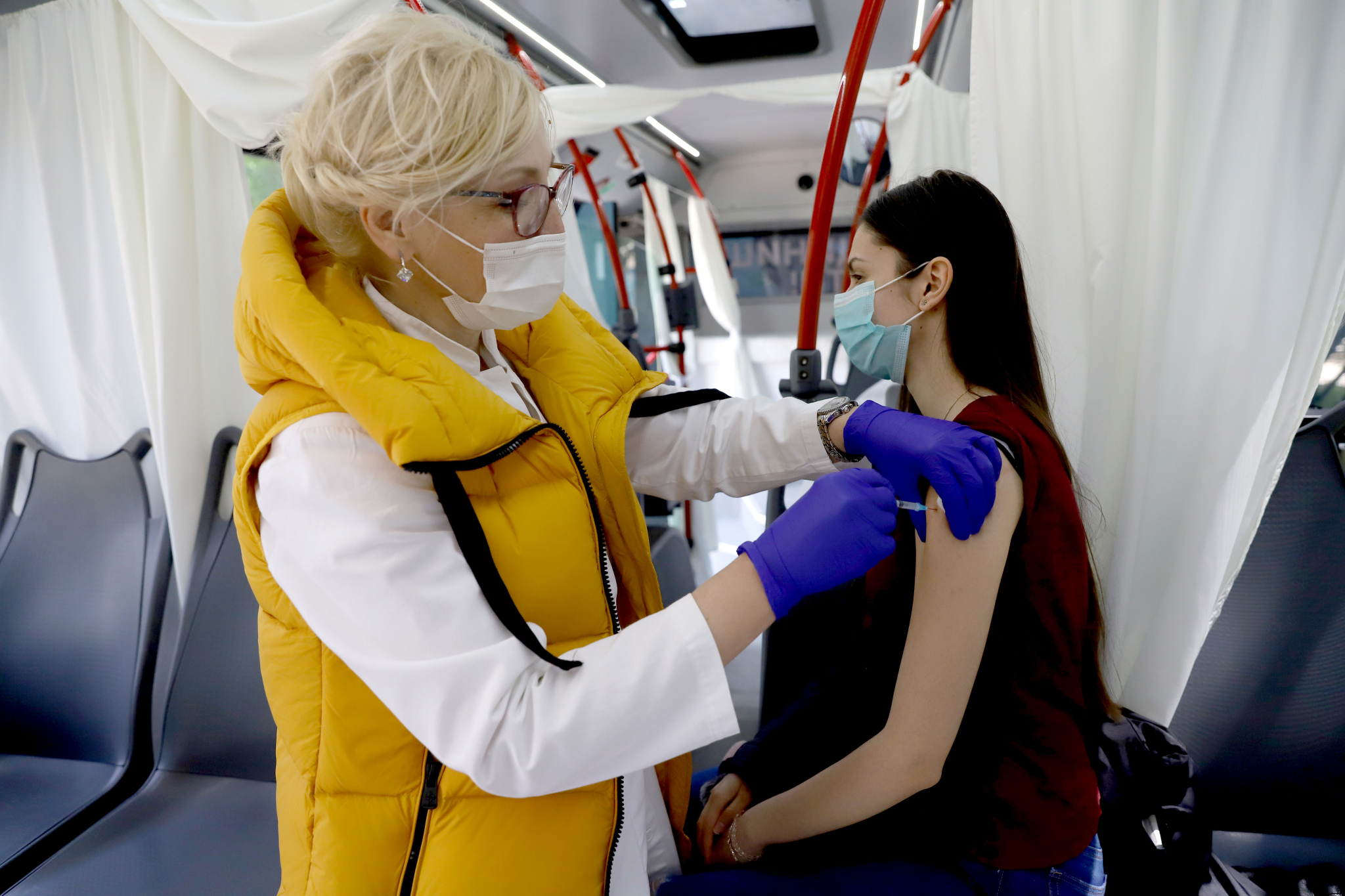 Dr Mirsad Đerlek objasnio sve o trećoj dozi: Jedna grupa građana bi trebalo još jednom da se vakciniše