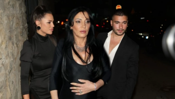 VALJDA ĆE GA BEBA SMIRITI! Prve komšije u Surčinu bruje o Mirku i Bojani, otkrivaju da se svašta dešavalo iza zidina njihovog doma uoči porođaja!