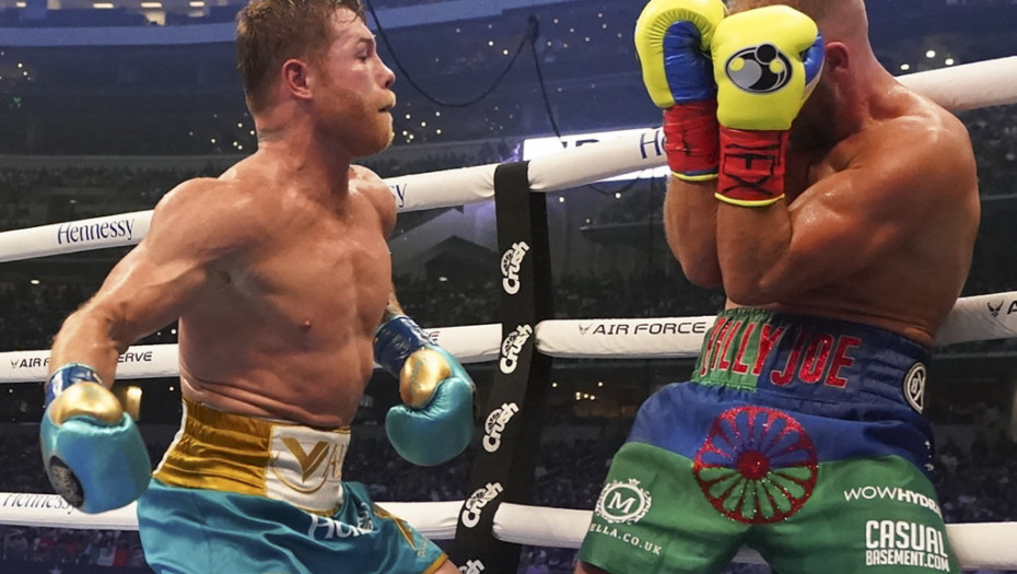 SPEKTAKL PRED 73.000 LJUDI! Neuništivi Meksikanac razbio lajavog Britanca, a onda prozvao sledećeg protivnika (VIDEO)