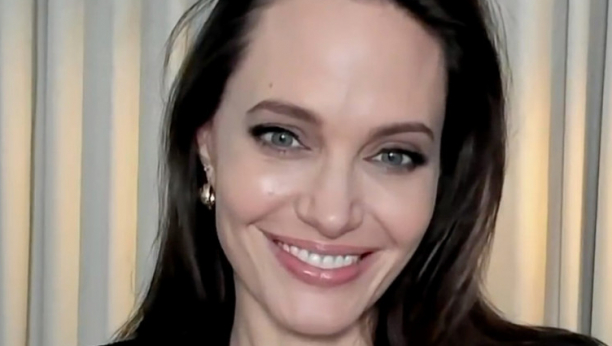 ANĐELINA DŽOLI VOLI UVRNUTE STVARI! Holivudska glumica je spisak svojih hobija dodala i ovaj, i stvarno je zastrašujuć!