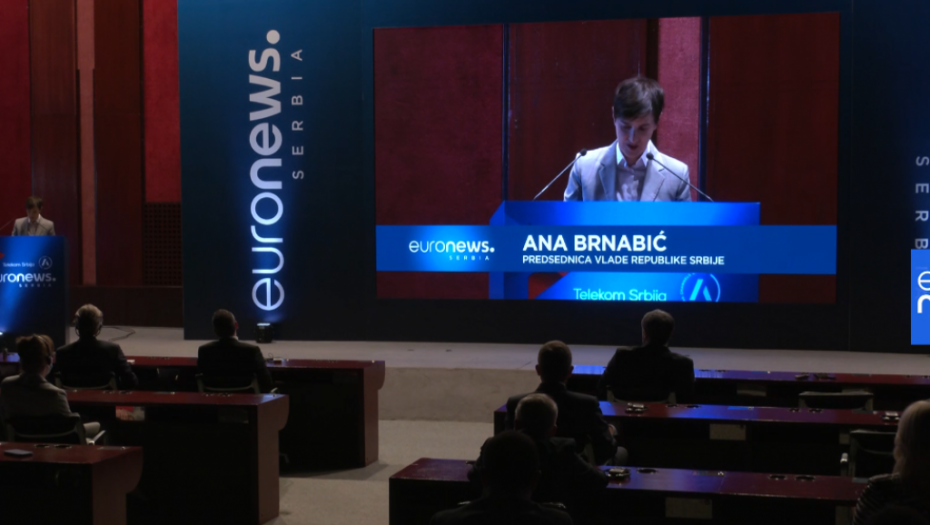 OSNOVCI DOBIJAJU NOVI PREDMET: Učenici modernog doba!