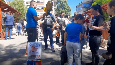 MALI GAVRILO NAJVAŽNIJU ŽIVOTNU BITKU POBEĐUJE UZ POMOĆ DRUGARA Deca iz Topole sakupila 340.000 za njegovo lečenje