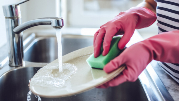 Bez agresivnih hemikalija: Recept za deterdžent za pranje sudova