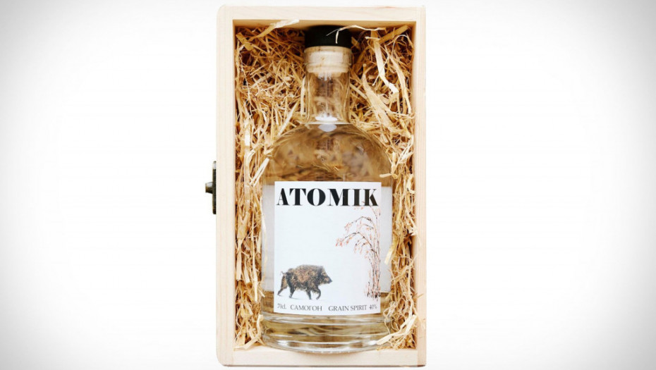 POSTAVLJA SE PITANJE DA LI SU RADIOAKTIVNE: Ukrajinska tajna služba zaplenila više od 1000 flaša vodke proizvedene u Černobilu!