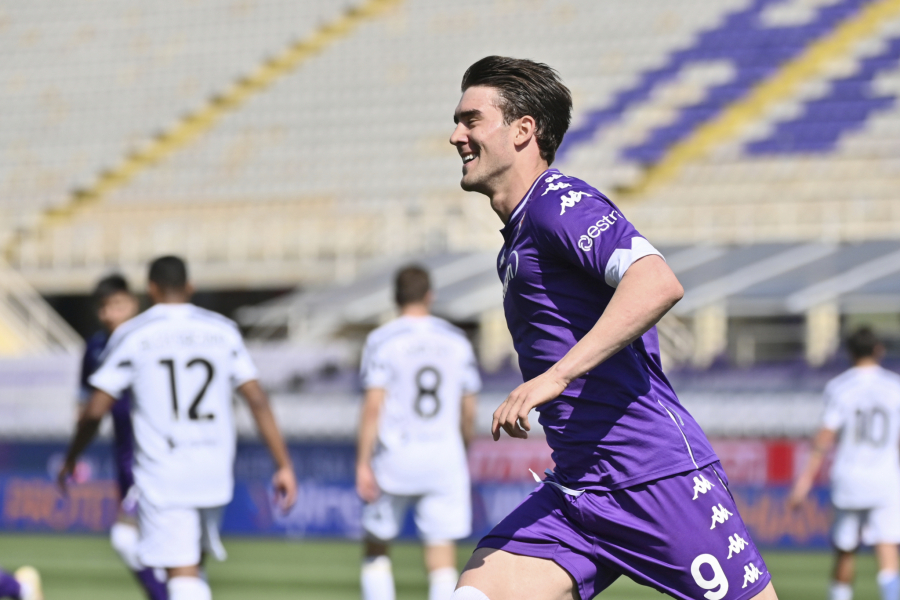 LJUDI SE MUČE U FABRICI, A JA... Jedna stara izjava Dušana Vlahovića danima se masovno deli na mrežama, pogodio je u centar!