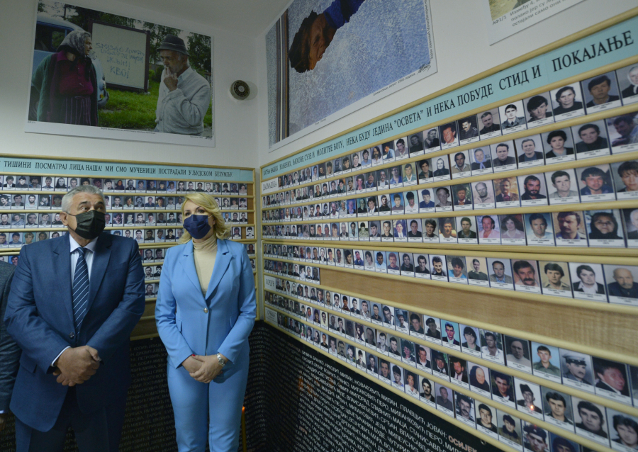 OKO 1.600 NESTALIH DUŠA Otvorena spomen soba stradalim Srbima u ratu u Hrvatskoj