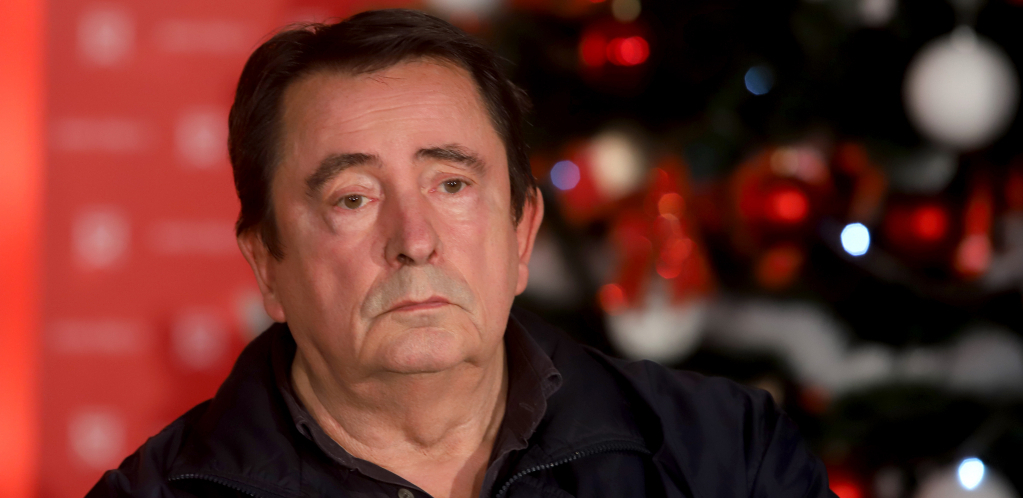 PRVOJ ŽENI NE ZNA SE NI IME, A EVO KAKO MU IZGLEDA DRUGA ŽENA Lane Gutović je svoj privatni život krio od javnosti, a imao je dve velike ljubavi