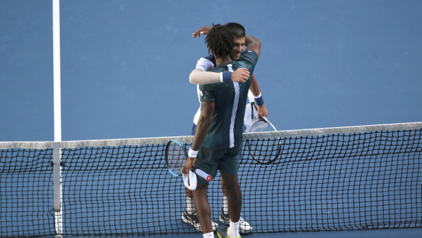 STIŽE U BEOGRAD! Harizmatični teniser dolazi u  našu prestonicu!