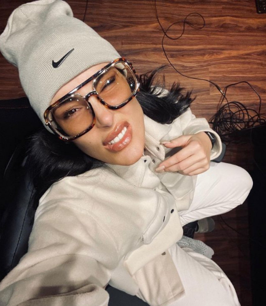 SENIDAH NOMINOVANA ZA ČLANA GREMI AKADEMIJE OD AMERIČKOG GLUMCA! Devenport ističe da joj na svetu nema ravne (FOTO)