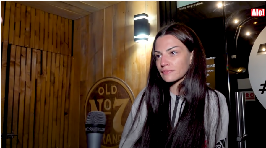 OBELODANILA SVE! Tara otkrila sve o siframa koje šalje Nenadu dok je u rijalitiju, šokirala kakve mu sve poruke stižu svakodnevno!