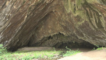 Ribnička pećina jedinstven dragulj prirode, a šalitra iz njenih šupljina korišćena za pravljenje baruta u Prvom srpskom ustanku (FOTO)