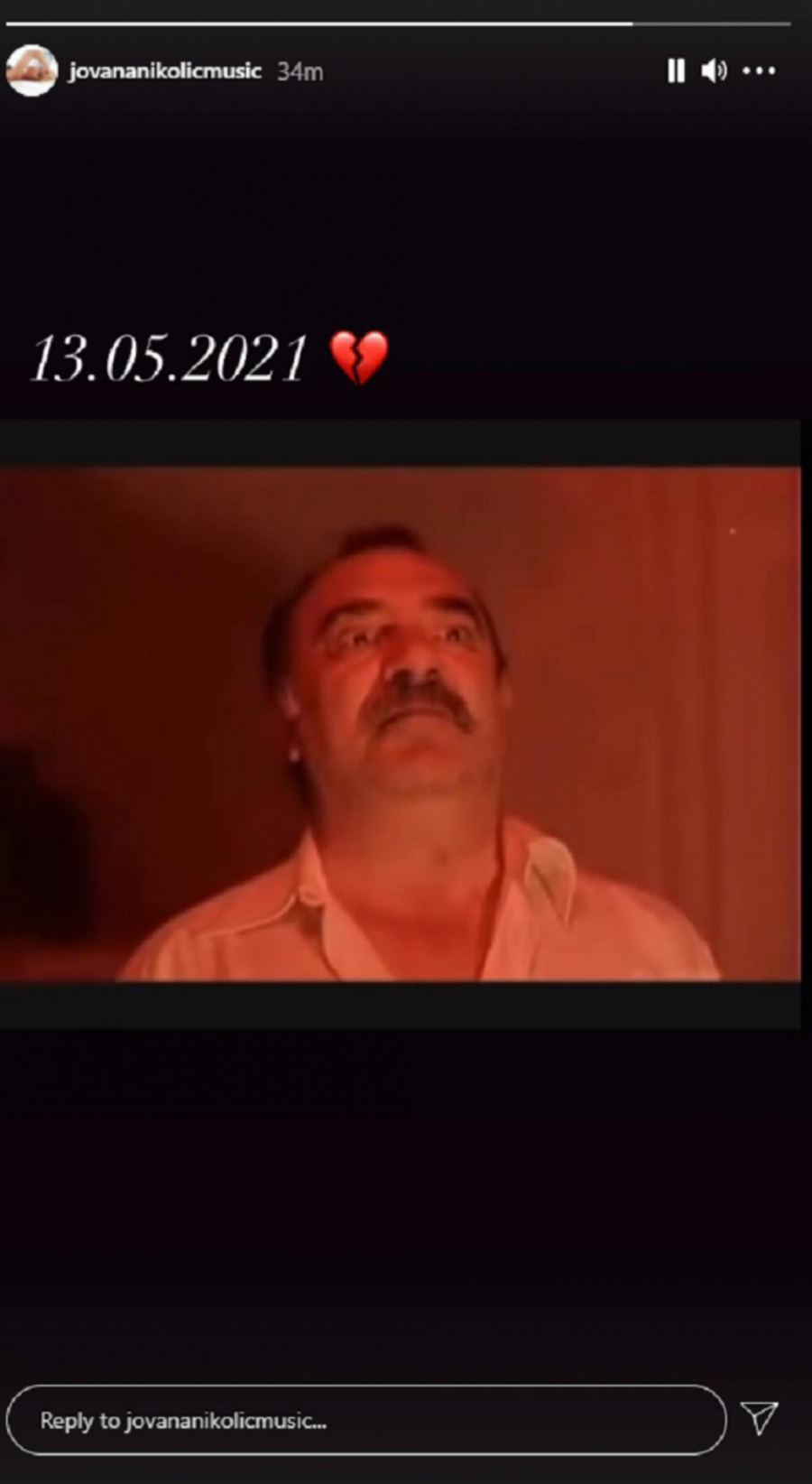 SRCE JOJ PUKLO NA KOMADE OD TUGE: Nakon smrtic oca čuvenog reditelja Božidara Nikolića, oglasila se njegova naslednica Jovana i uspela samo ovo da napiše (FOTO)