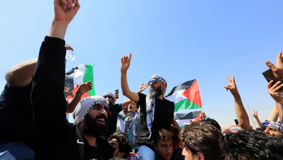 ARAPI NA NOGAMA  Jordanci i Libanci krenuli ka Palestini! (VIDEO)