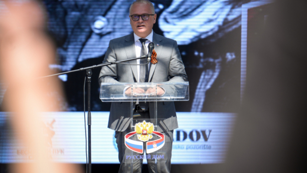 Vesić o odlukama Kriznog štaba